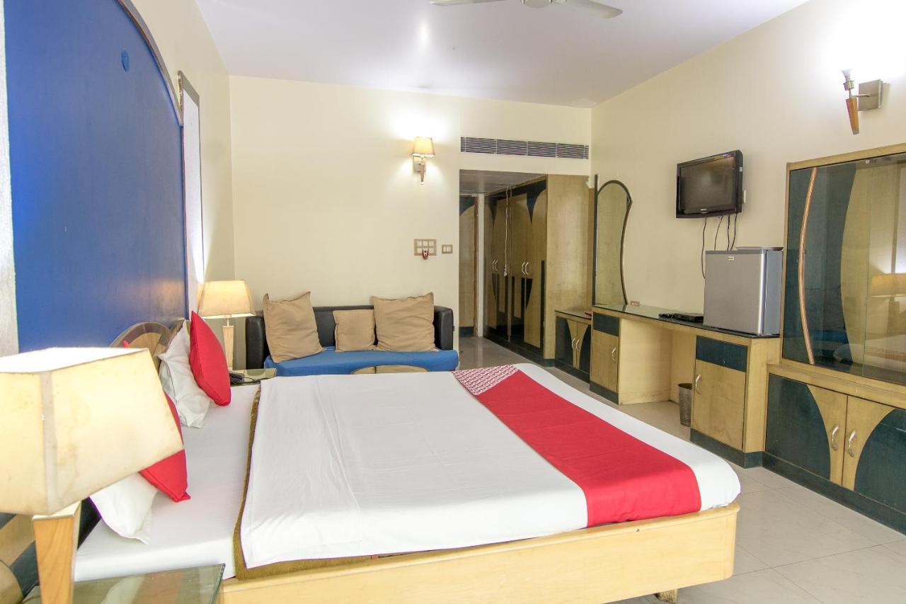 Collection O Hotel Green Forest Патна Екстериор снимка