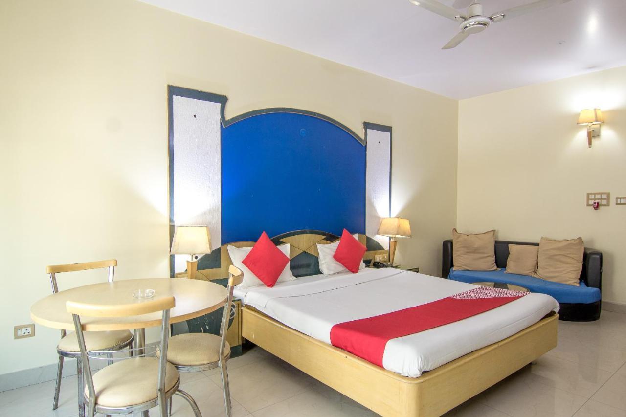 Collection O Hotel Green Forest Патна Екстериор снимка