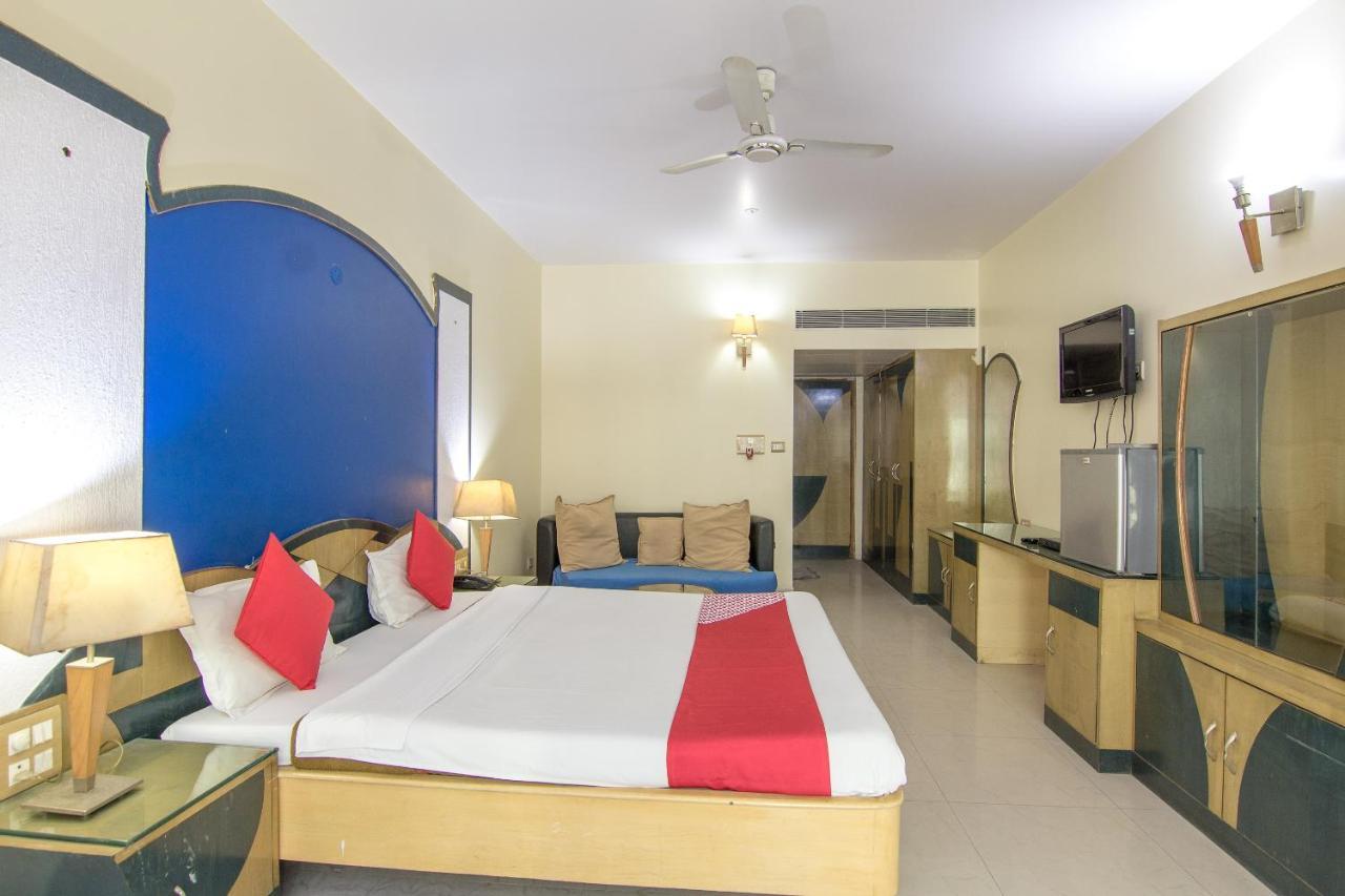 Collection O Hotel Green Forest Патна Екстериор снимка